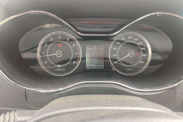 Used Baojun 560 2017 Rhythmic Edition 1.5T Manual Enjoyment Model
