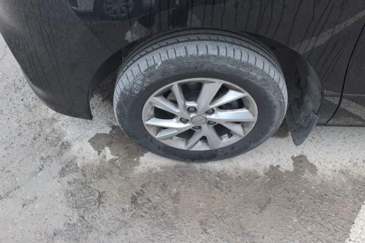 Used FORTHING Lingzhi PLUS 2024 1.5T Manual Luxury 7-Seater