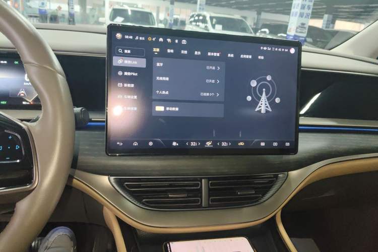 Used Denza D9 2022 DM-i 970 Four-Wheel Drive Flagship Model
