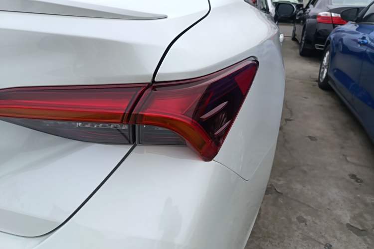 Used Toyota Avalon 2019 2.5L Ambition Version China VI Standard
