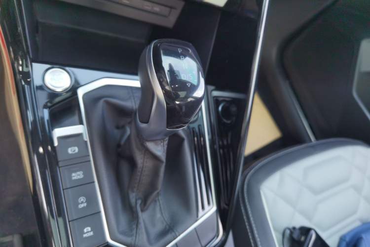 Used Volkswagen Tayron 2023 280TSI Two-Wheel-Drive Luxury Plus Advanced Version