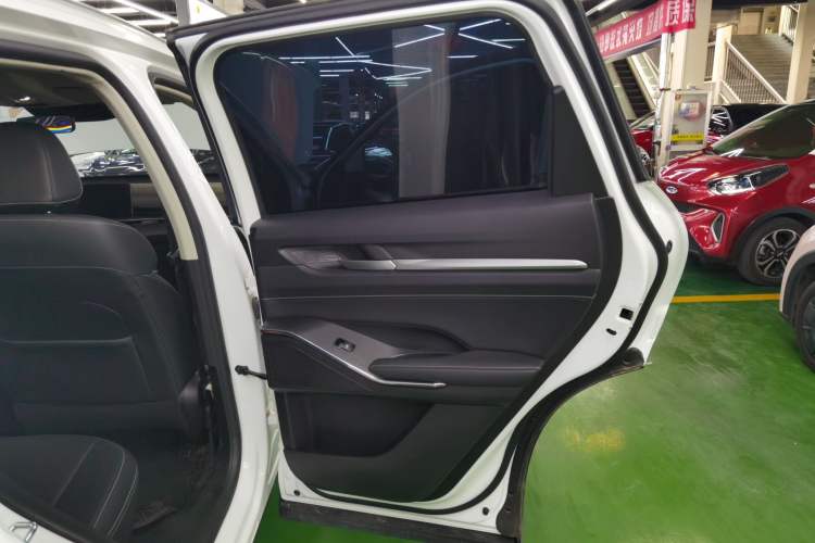 Used Haval H6 New Energy 2023 DHT-PHEV 55KM Enjoyment Edition
