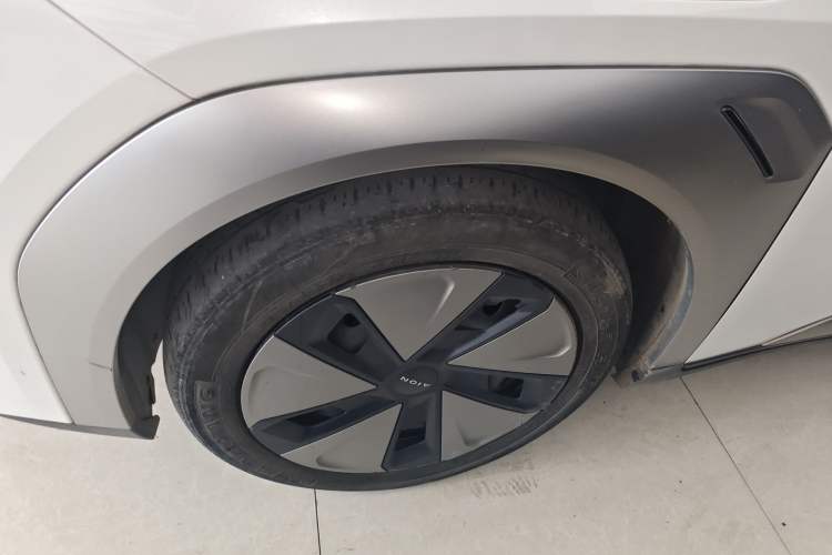 Used AION Y 2023 Plus 510 Executive Edition