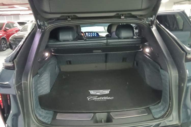 Used Cadillac LYRIQ 2022 Four-Wheel-Drive High-Performance Deluxe Edition
