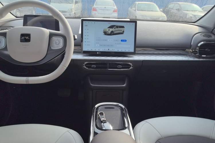 Used  3 2024 Charming Edition 405km Lite