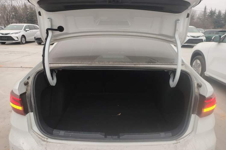 Used Volkswagen Lavida 2023 Revised 1.5L Automatic DeYi Edition