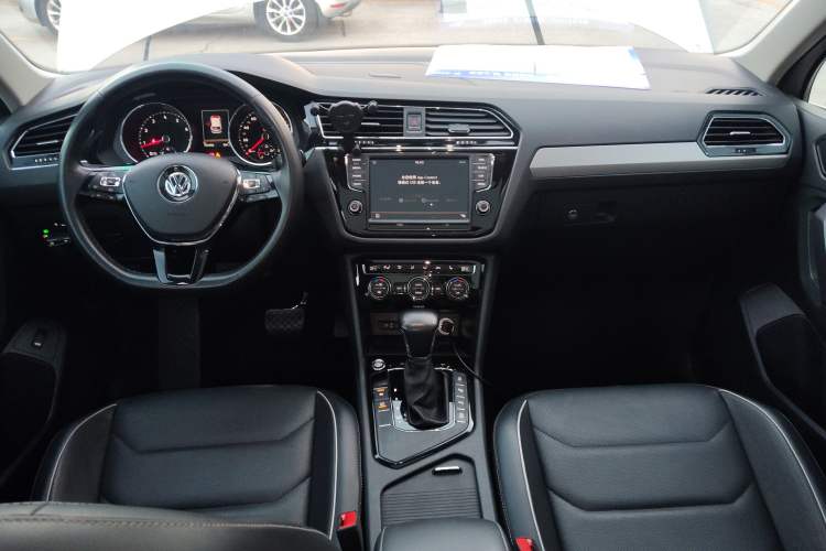 Used Volkswagen Tiguan L 2017 330TSI Automatic Two-Wheel Drive Flagship Edition
