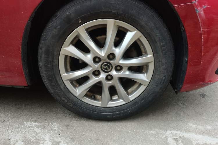 Used Mazda Mazda 3 Axela 2016 Sedan 1.5L Automatic Luxury Model