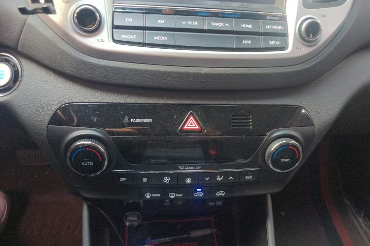 Used Hyundai Tucson 2018 1.6T Dual-Clutch Two-Wheel Drive 15th Anniversary Special Edition