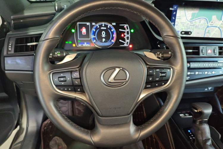 Used Lexus ES 2022 200 Excellence Edition
