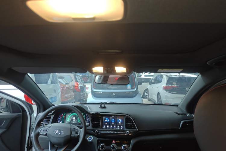 Used Hyundai Elantra 2020 1.4T Dual-Clutch Xuan Dong · Dynamic Version
