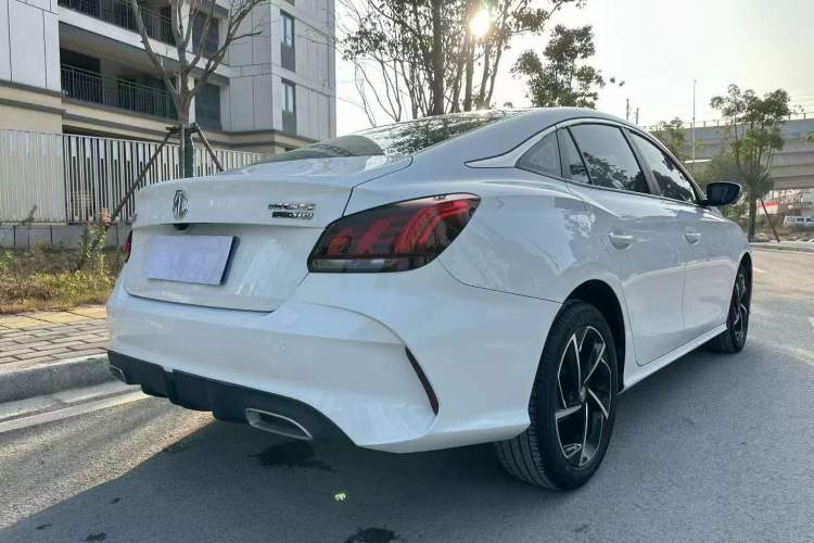 Used MG 5 2021 Revised 300TGI DCT Qingshè Luxurious Enjoyment Edition
