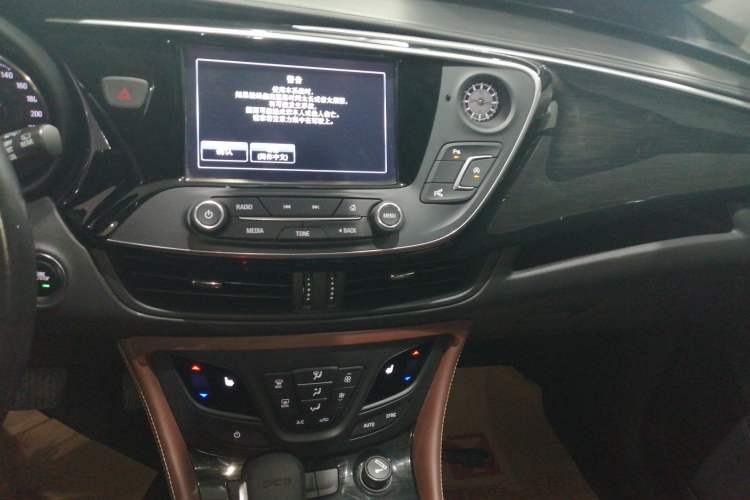 Used Buick Envision 2019 20T Two-Wheel Drive Luxury Version China VI Standard
