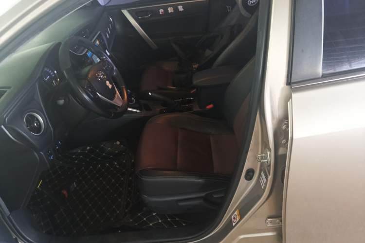 Used Toyota Corolla 2018 Dual-Engine 1.8L E-CVT Smart Edition