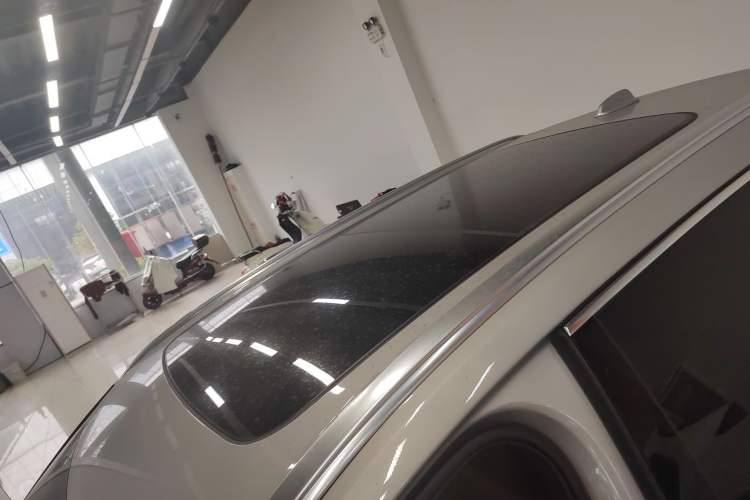 Used Volvo XC60 New Energy 2025 Plug-in Hybrid Long-Range All-Wheel Drive Smart & Luxurious Edition
