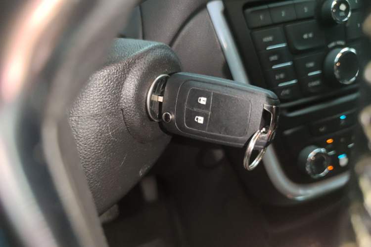 Used Buick Encore 2013 1.4T Automatic Two-Wheel Drive Leading Model
