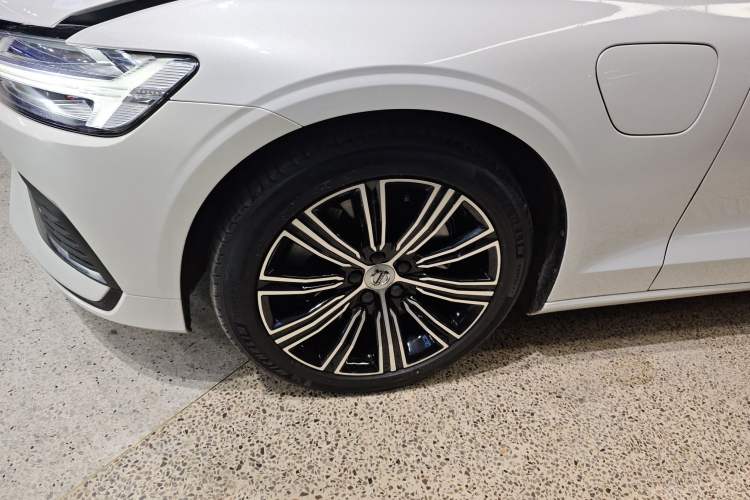 Used Volvo S60 New Energy 2022 T8 eDrive Hybrid All-Wheel Drive Smart Luxury Edition
