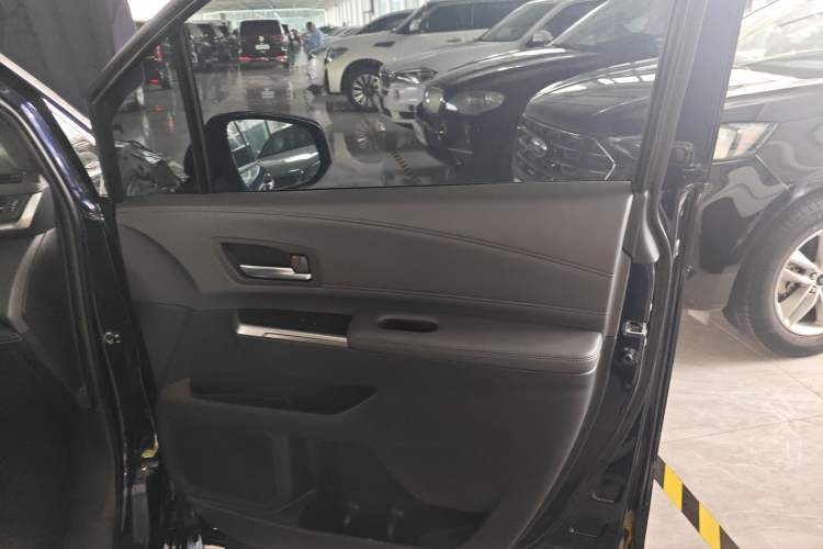 Used Toyota Sienna 2021 2.5L Hybrid Platinum Edition
