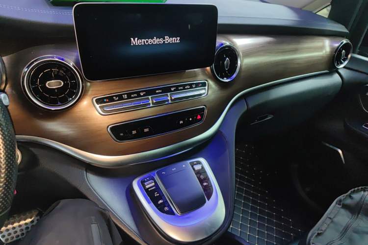 Used Mercedes-Benz V-Class 2020 V 260 L Long-wheelbase Luxury Edition
