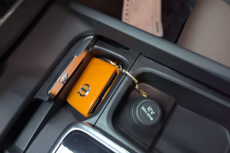 Used Volvo XC60 2022 B5 4x4 Zhiyi Luxury Edition
