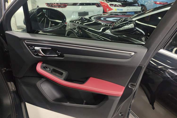 Used Porsche Macan 2023 Macan 2.0T
