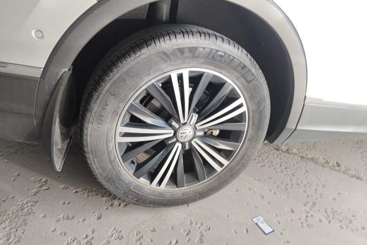 Used Volkswagen Tiguan L 2017 330TSI Automatic Two-Wheel Drive Flagship Edition
