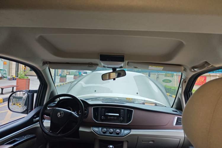 Used FORTHING Lingzhi 2019 M5L 1.6L 7-Seater Standard Model China VI