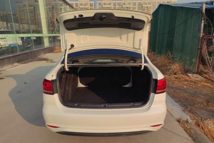 Used Volkswagen Lavida 2019 Lavida Start 1.5L Automatic Trendy Version China VI Standard
