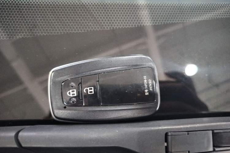 Used Toyota RAV4 2022 2.0L CVT Two-Wheel Drive Fashion Plus Edition
