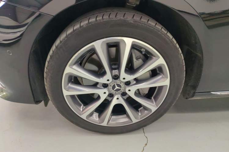 Used Mercedes-Benz E-Class 2019 Restyled E 300 L Luxury Edition