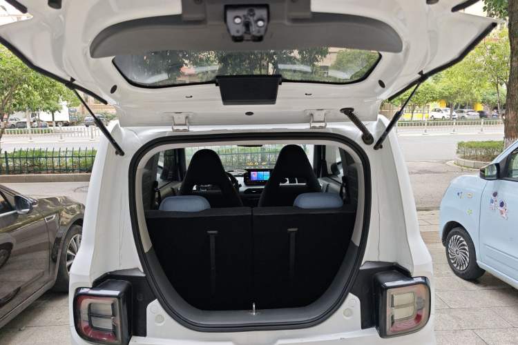 Used Geely Galaxy Panda 2023 Panda Mini 200km Endurance Bear
