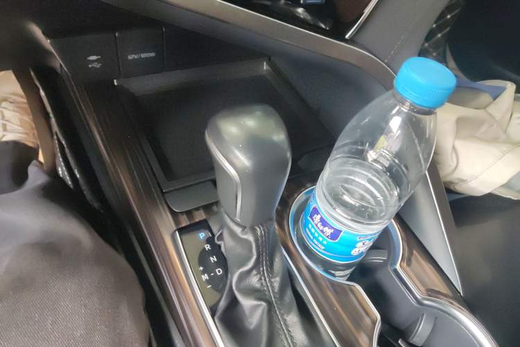 Used Toyota Camry 2019 2.0G Luxury Edition China VI Standard
