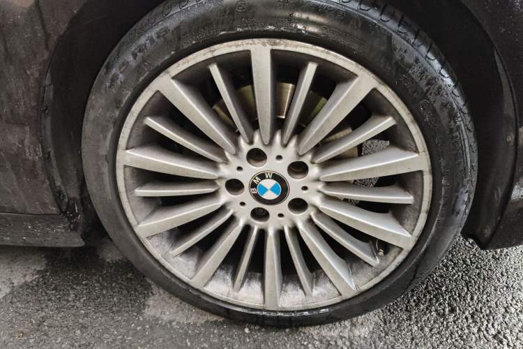 TDK.VehicleDetails.img