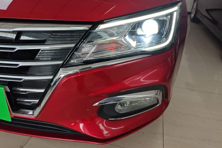 Used Roewe i5 2020 1.5L Automatic 4G Connect Luxury Flagship Edition
