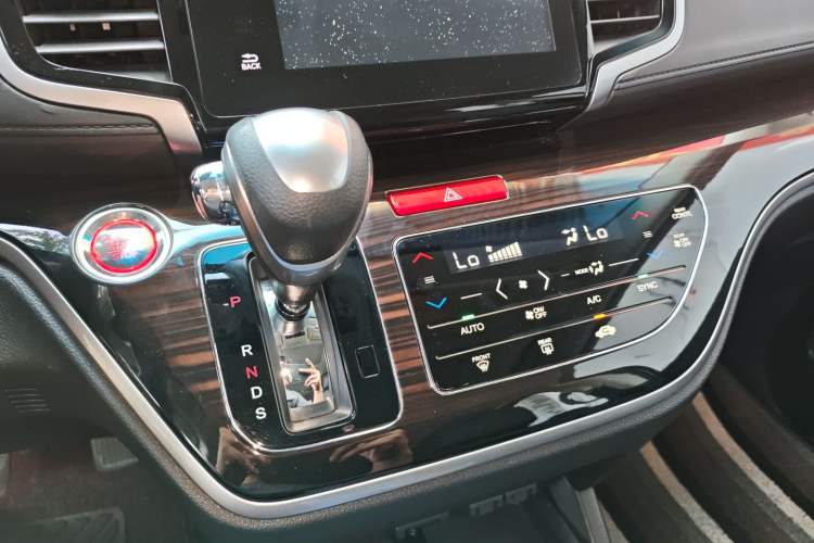 Used Honda Odyssey 2018 2.4L Luxury Edition
