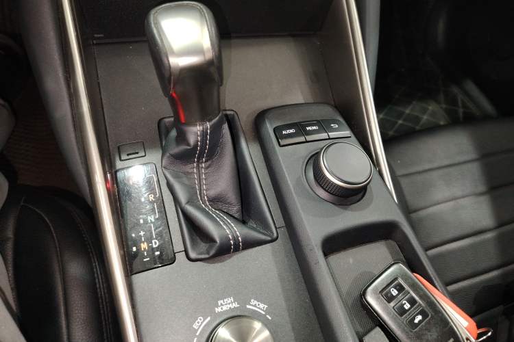 Used Lexus IS 2017 300 FENGSHANG Edition