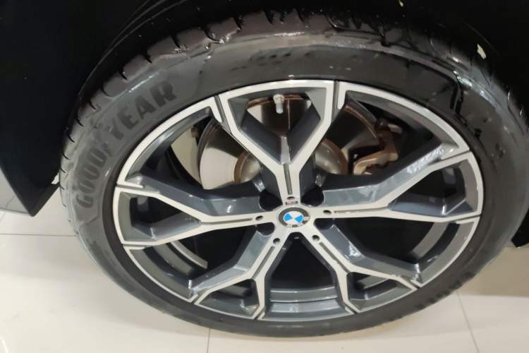 Used BMW X5 2023 xDrive 30Li Luxury M Sport Night Edition Package
