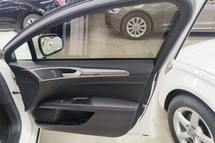 Used Ford Mondeo 2018 EcoBoost 180 Fashion Edition
