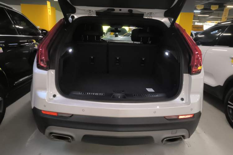 Used Cadillac XT4 2018 28T Two-Wheel Drive Leading Version