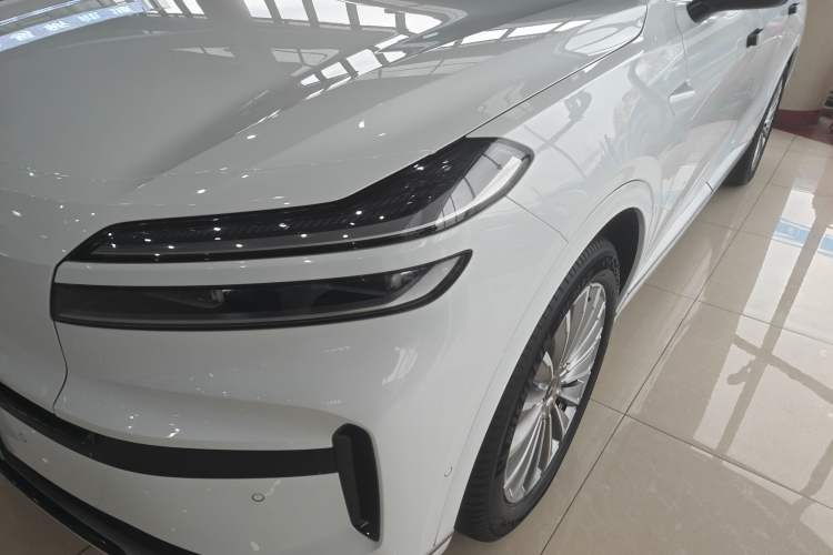 Used ONVO Luxeed L90 