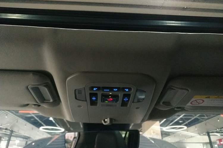 Used Toyota Highlander 2022 Dual-Engine 2.5L Four-Wheel Drive Supreme Edition 7-Seater
