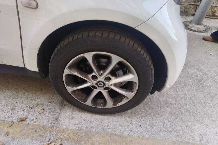 Used  fortwo 2015 1.0L 52 kW hardtop Dynamic version
