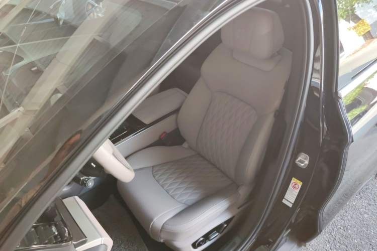 Used BYD Han 2025 EV Intelligent Driving Edition 605KM Prestige Model
