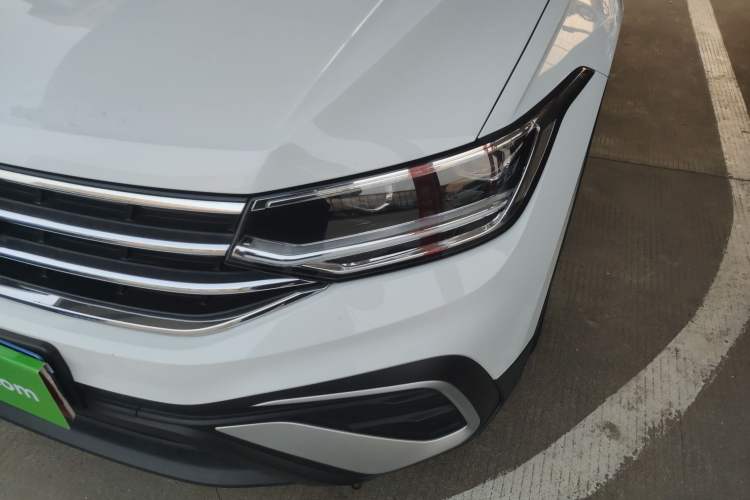 Used Volkswagen Tiguan L 2024 300TSI Automatic Two-Wheel Drive Smart Edition
