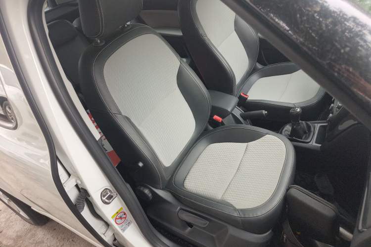 Used Skoda Yeti 2017 1.6L Manual Front-Wheel-Drive Version