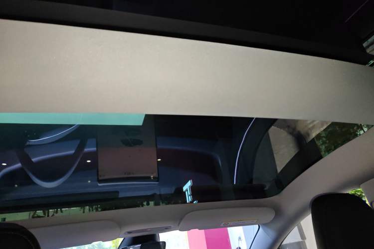 Used Tesla Model 3 2023 Long-Range All-Wheel-Drive Version
