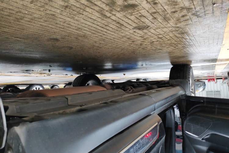 Used GAC Trumpchi GS8 2017 320T Two-Wheel Drive Luxury Smart Connectivity Version (7 Seats)
