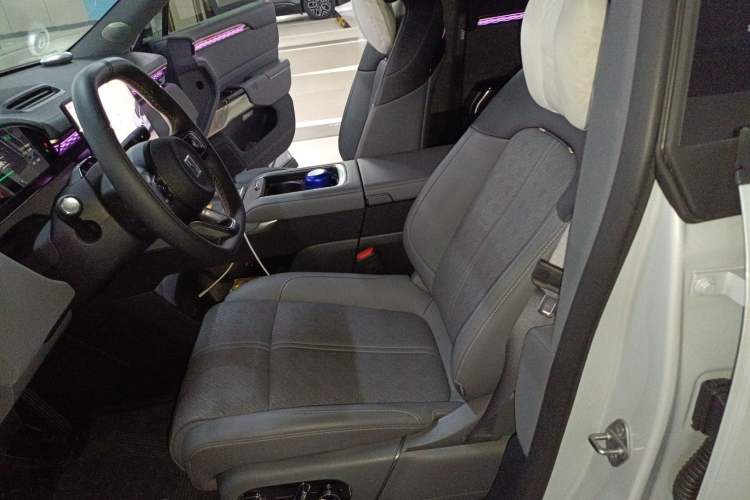 Used Zeekr 7X 2025 75 kWh Rear-Wheel Drive Intelligent Driving Version
