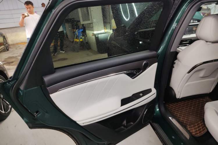 Used VOYAH FREE 2025 318 318 km Rear-Drive Touring Edition
