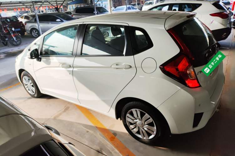 Used Honda Fit 2016 1.5L LX CVT Comfort Model
